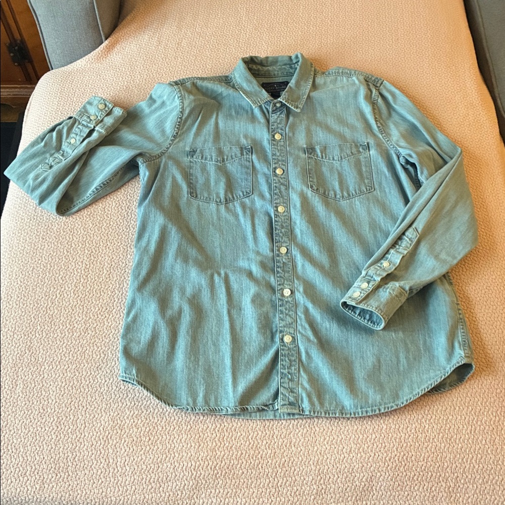 Lucky Brand Blue Denim Botton Down Shirt